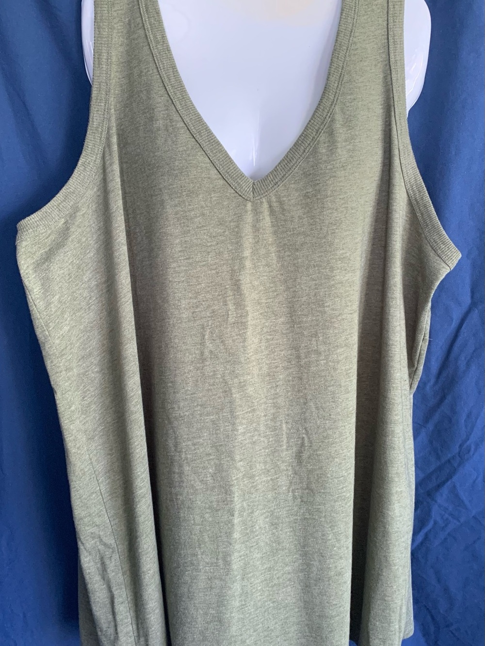 Torrid size 4 Classic Fit Olive Green V-Neck Tank